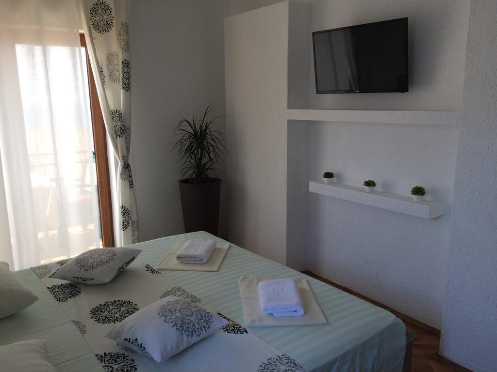 Apartments Debora Ulcinj Luaran gambar