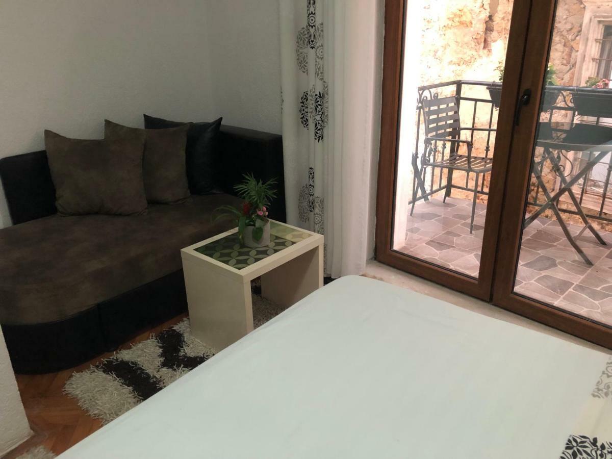 Apartments Debora Ulcinj Luaran gambar